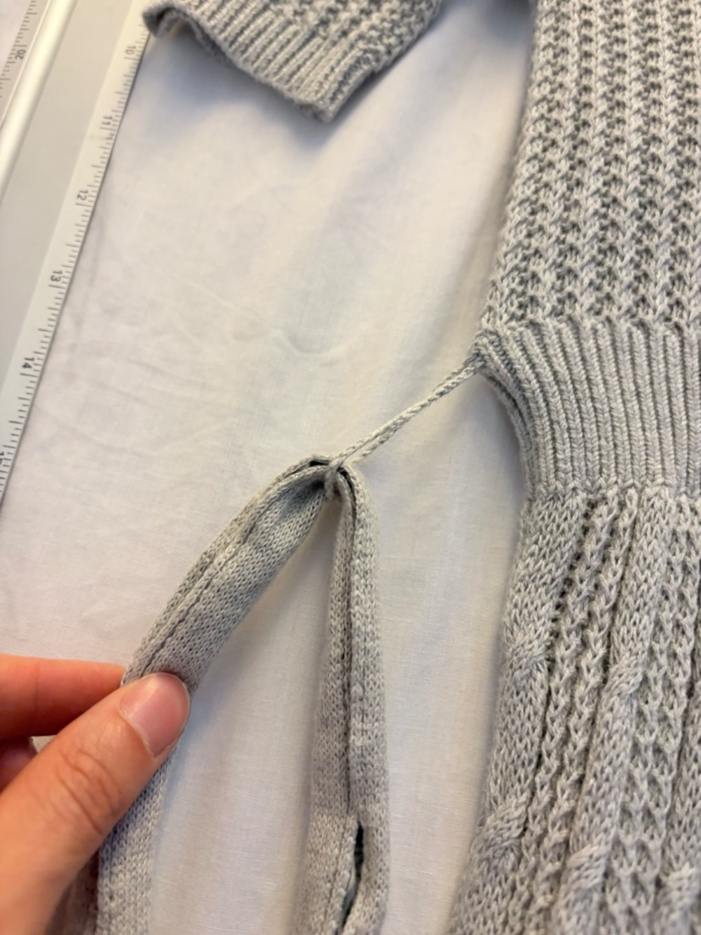 Hollister Y2K Babydoll Sweater Top - Gray Cable Knit Texture - Picture 4 of 5
